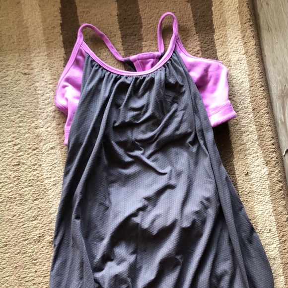 LuluLemon Top - Picture 1 of 2